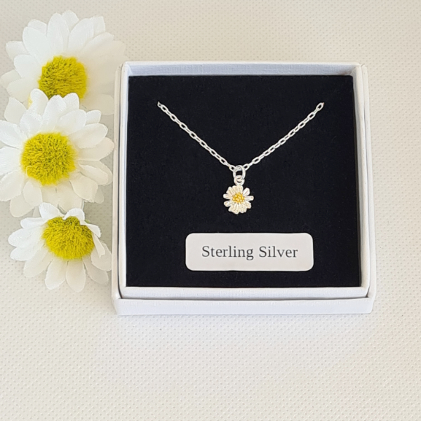 Daisy Pendant Necklace Sterling Silver